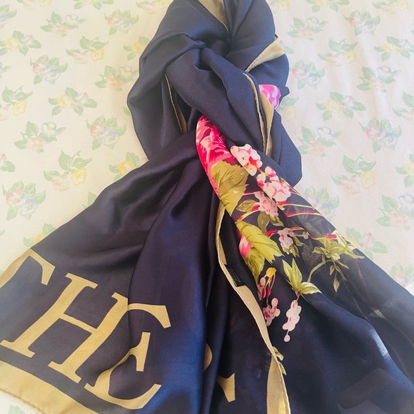 Chic Navy Floral Scarf - Picture 1 of 5